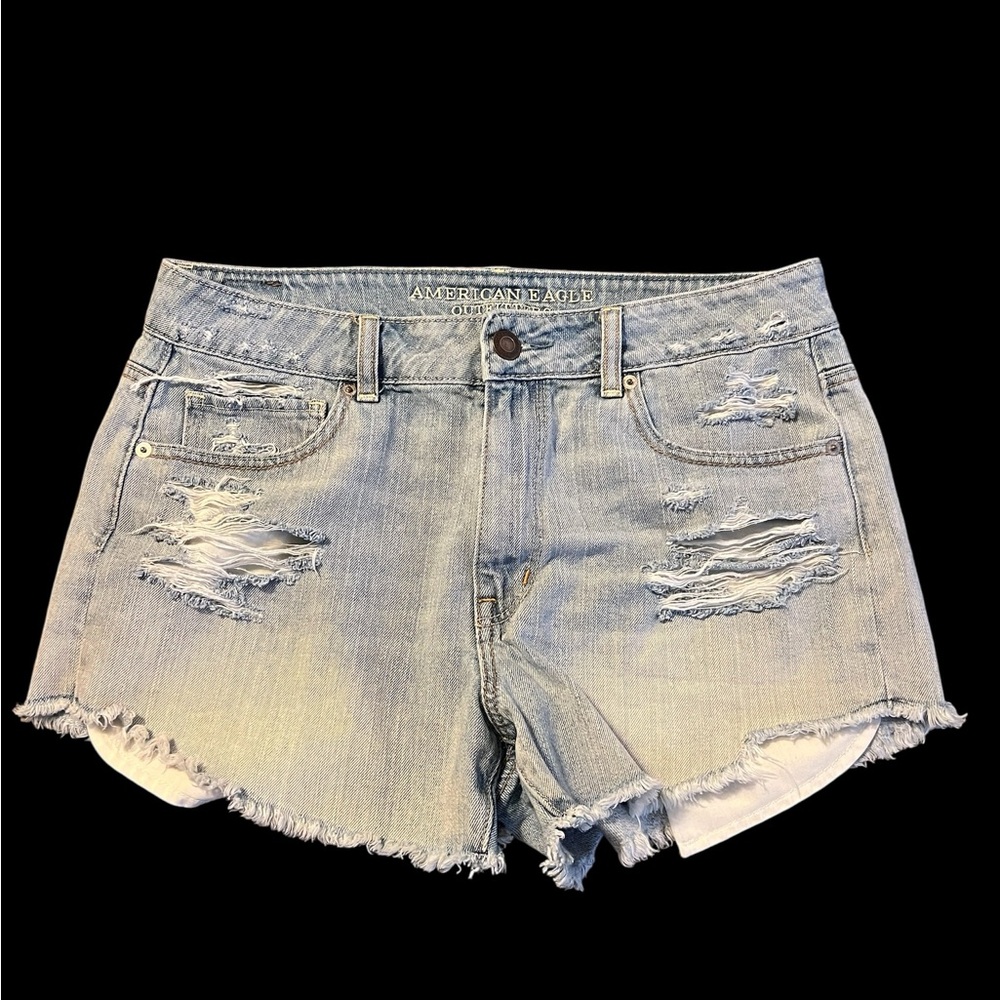 AEO Live The Life Distressed High Rise 11”, Lite Blue Jean Shorts Size 12.